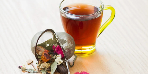 Pourquoi faut-il couvrir une tisane pendant l’infusion ?